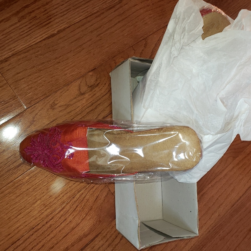 Raja slides size 12
